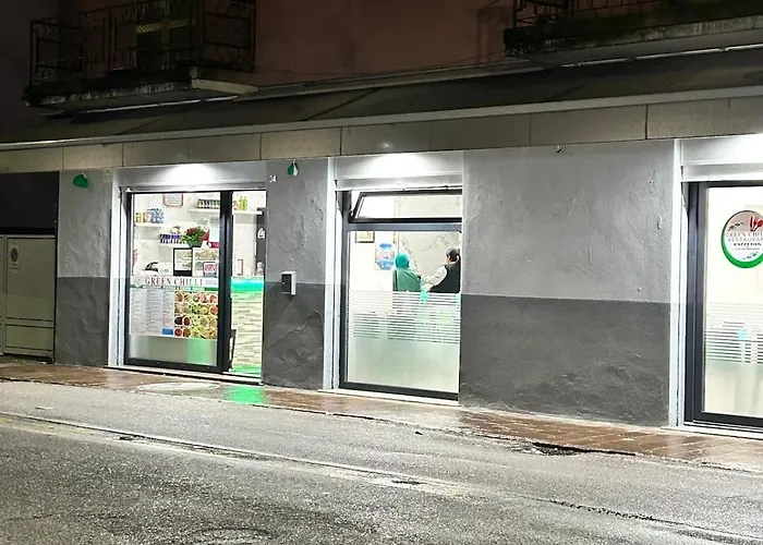 Number 3 Apt, Easy For Venice *