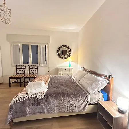 Number 3 Apt, Easy For Venice Местре