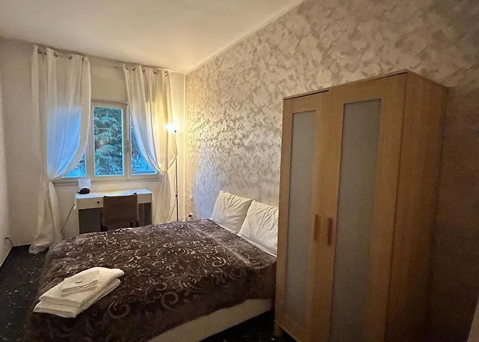 Number 3 Apt, Easy For Venice Местре